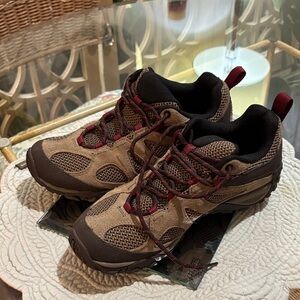 7.5 Merrill’s, nwot